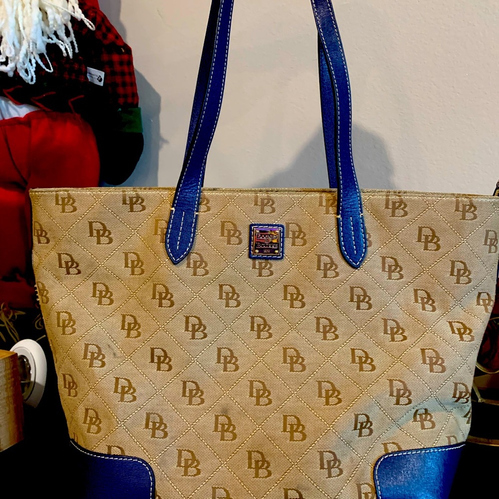 Dooney and Bourke handbag